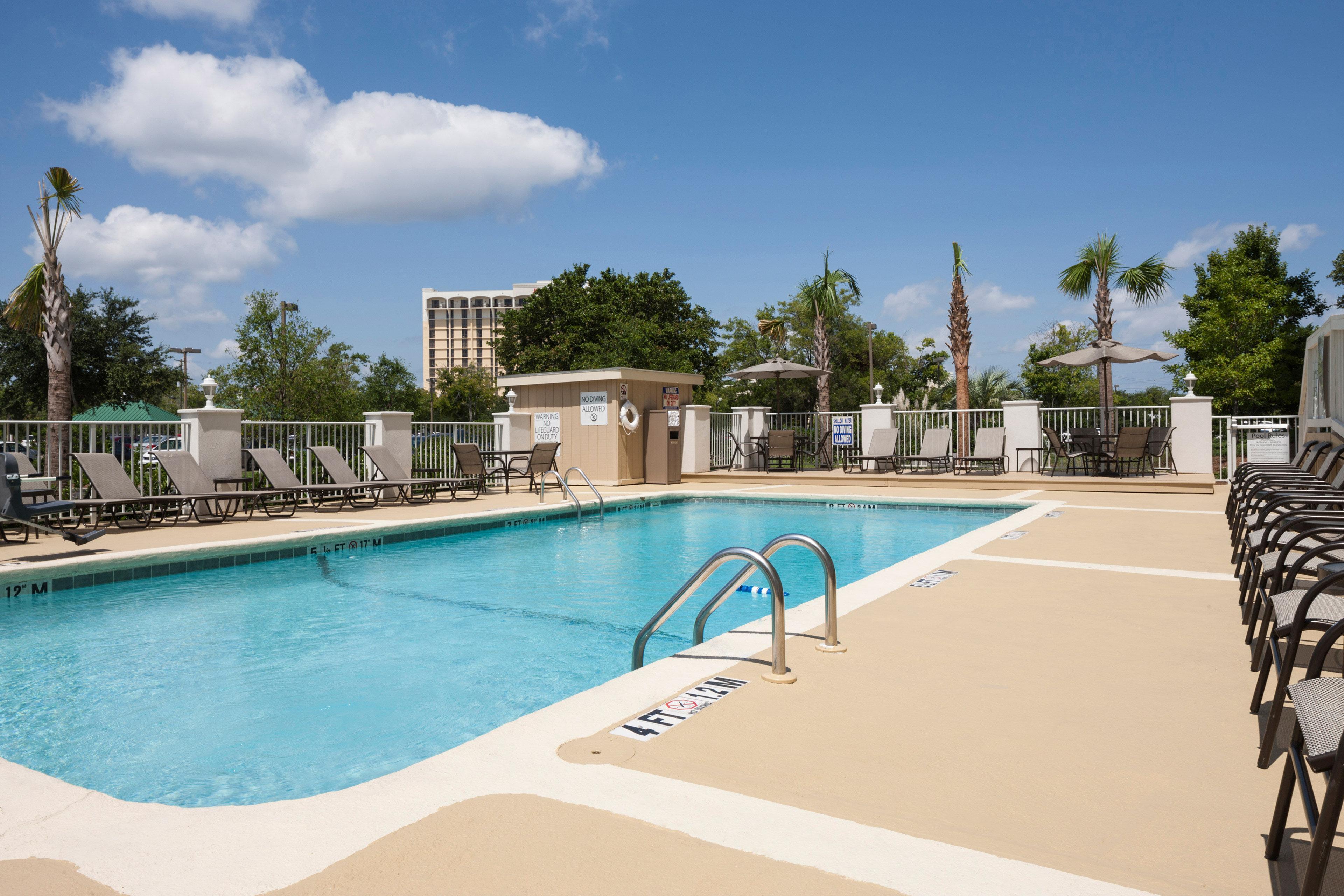 Holiday Inn Express & Suites Charleston Dwtn -Westedge, An Ihg Hotel Exterior photo